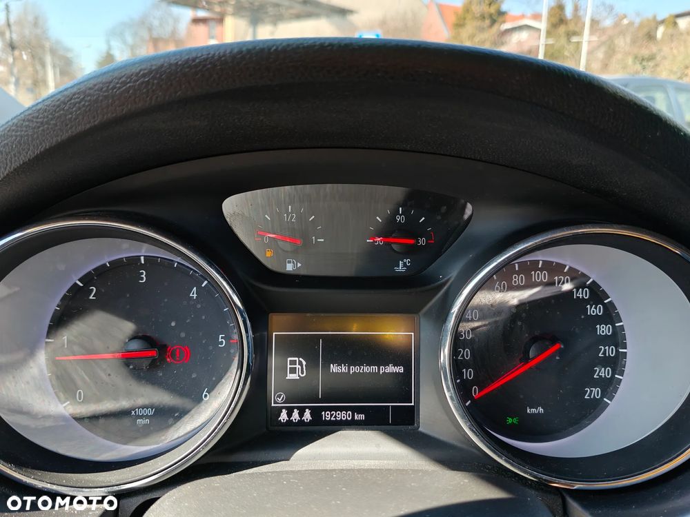 Opel Astra 1.6 CDTI Sport - 22