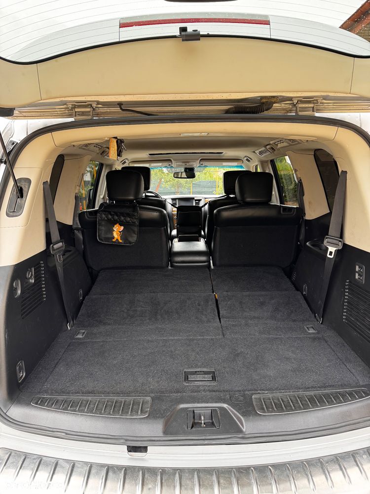 Infiniti QX80 - 10