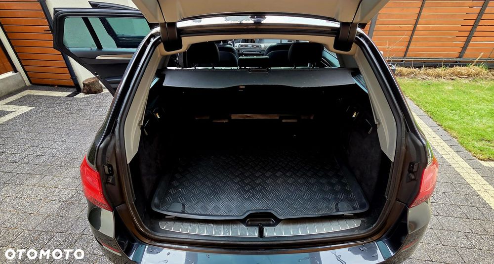 BMW Seria 5 528i xDrive Modern Line - 20