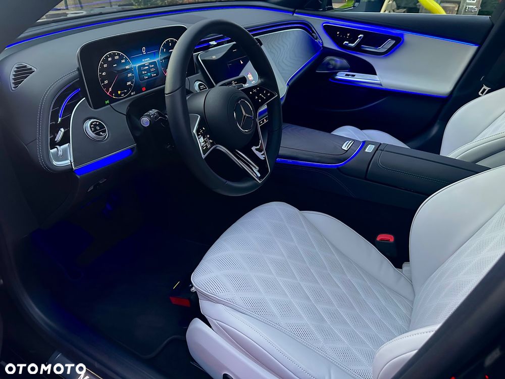 Mercedes-Benz Klasa E 220 d 4-Matic Exclusive - 27