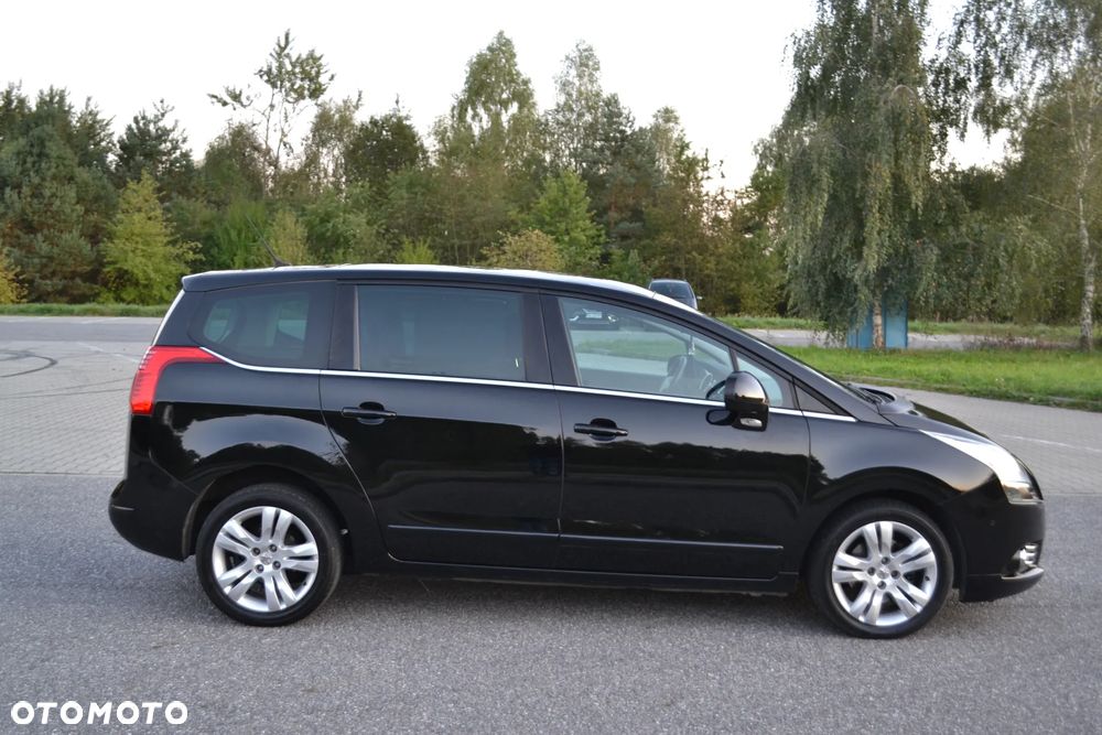 Peugeot 5008 - 9