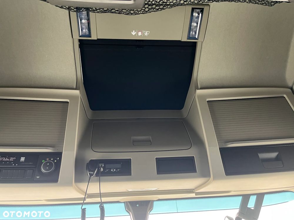 Volvo FH460 I-Save Globetrotter XL - 6