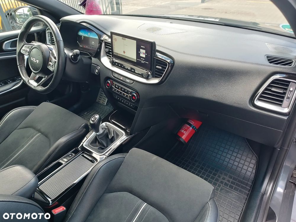Kia ProCeed - 9