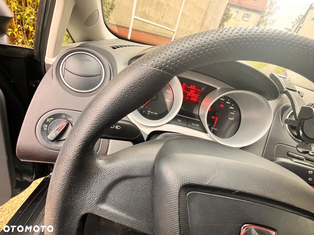 Seat Ibiza SC 1.4 16V Reference - 14