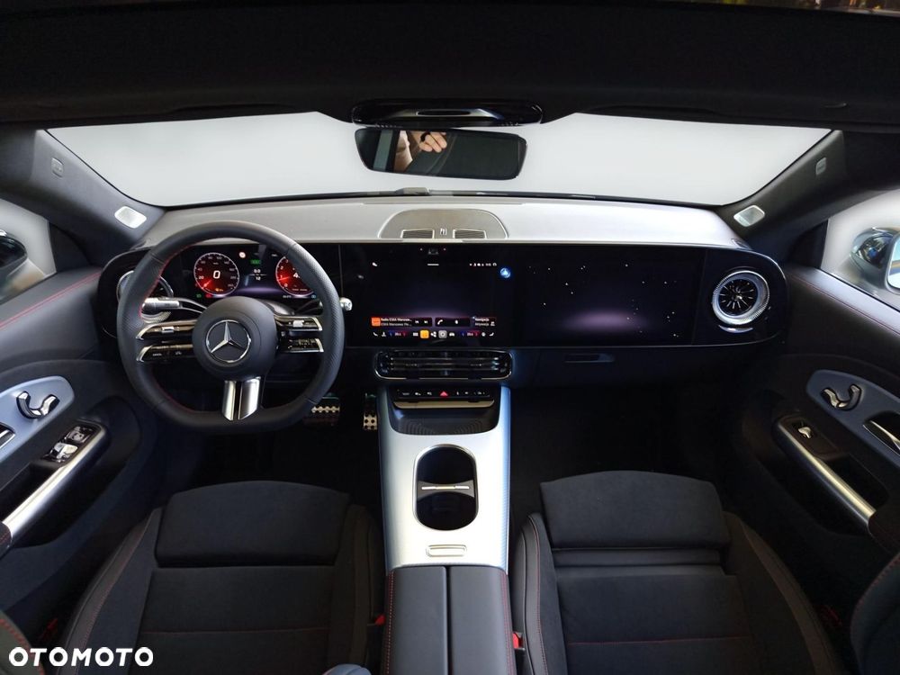Mercedes-Benz CLA - 10