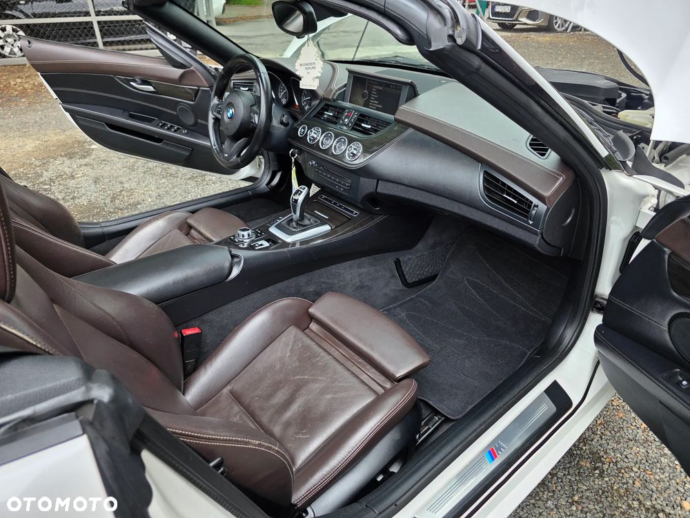BMW Z4 sDrive28i - 27
