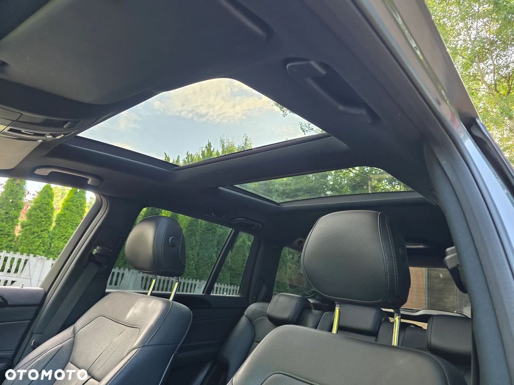 Mercedes-Benz GLS - 16