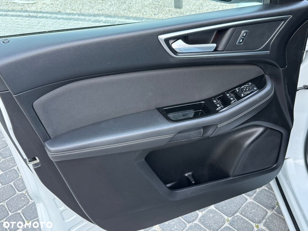 Ford S-Max 2.0 TDCi Titanium - 35