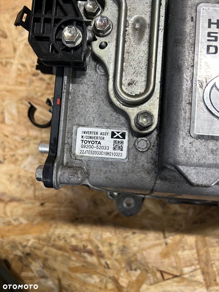 Toyota Yaris III hybryda falownik Inwerter G9200-52033 - 4