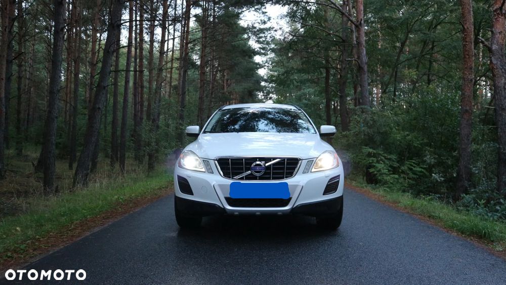 Volvo XC 60 D5 AWD Momentum - 2