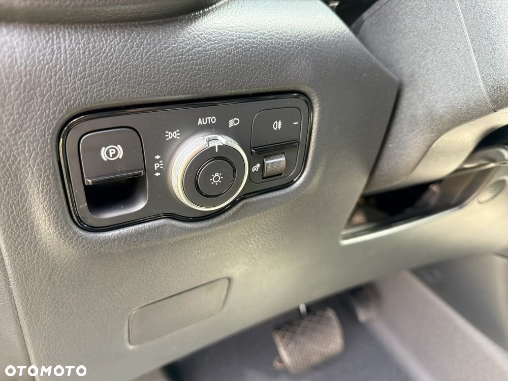 Mercedes-Benz Vito - 23