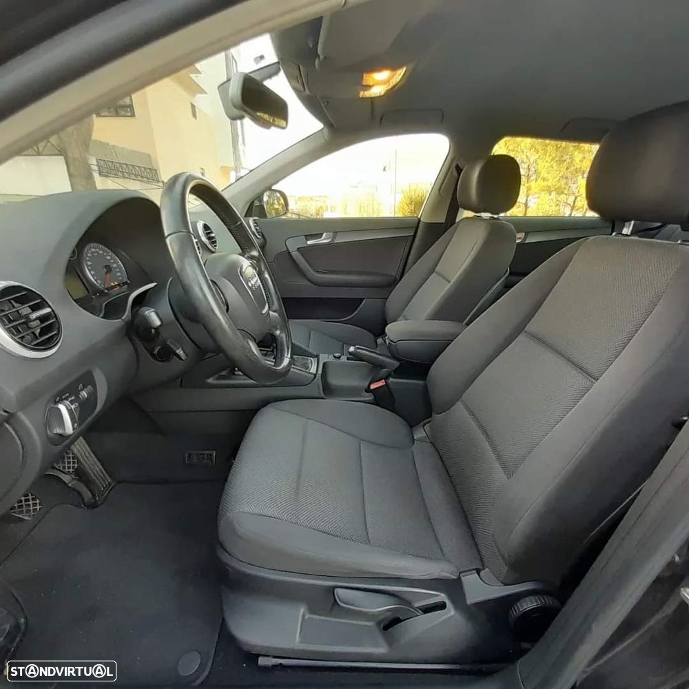 Audi A3 Sportback 1.6 TDI Attraction Special Edition - 7