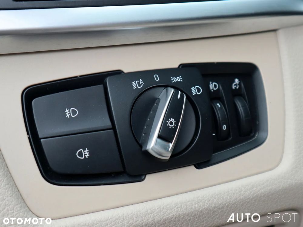 BMW Seria 3 320d xDrive Advantage - 19
