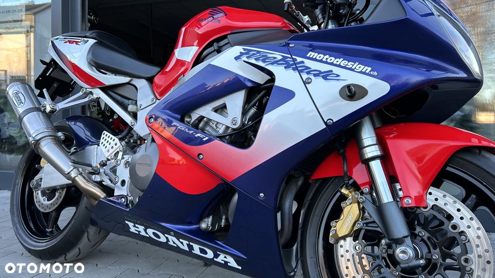 Honda CBR - 3
