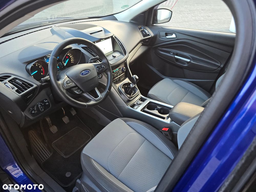 Ford Kuga 1.5 EcoBoost 2x4 Titanium - 12