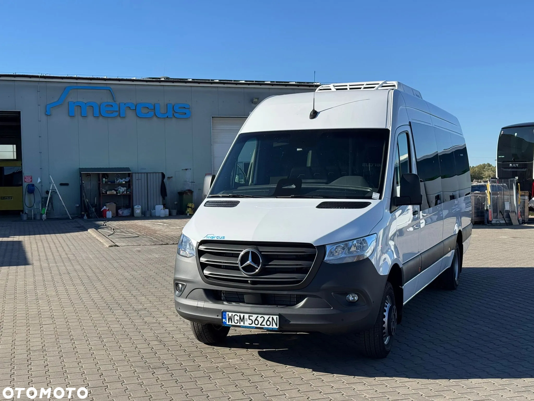 Mercedes-Benz Sprinter 517 - 10