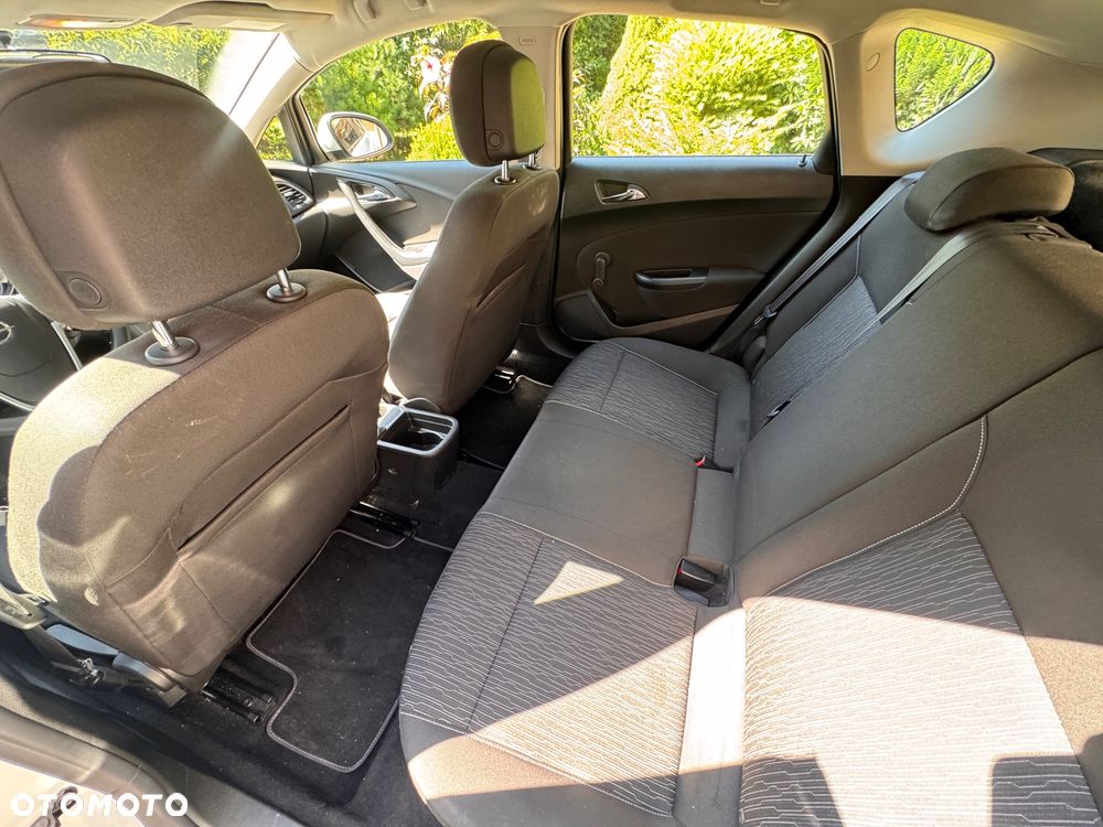 Opel Astra 1.6 Cosmo EU6 - 13
