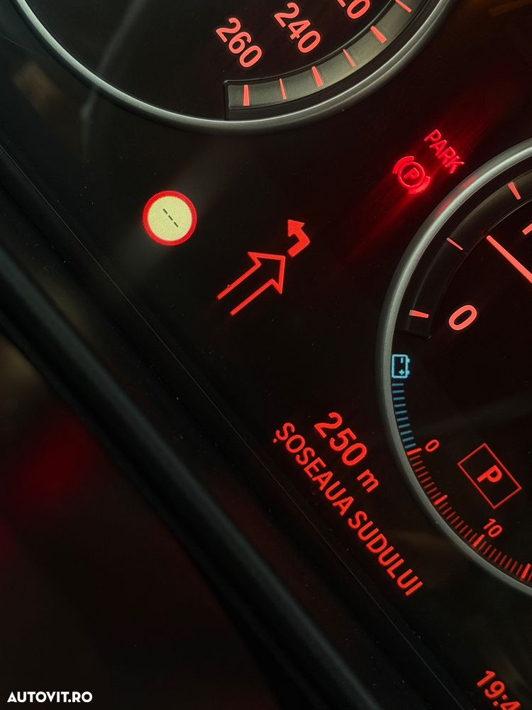 BMW Seria 5 530d xDrive AT - 29