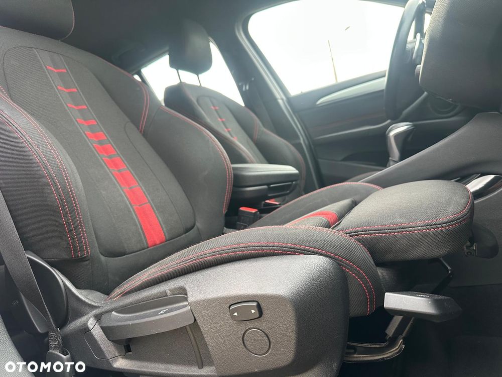 BMW X1 sDrive18d Sport Line sport - 14