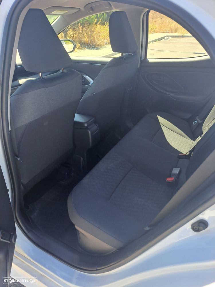 Toyota Yaris 1.5 HDF Comfort - 6