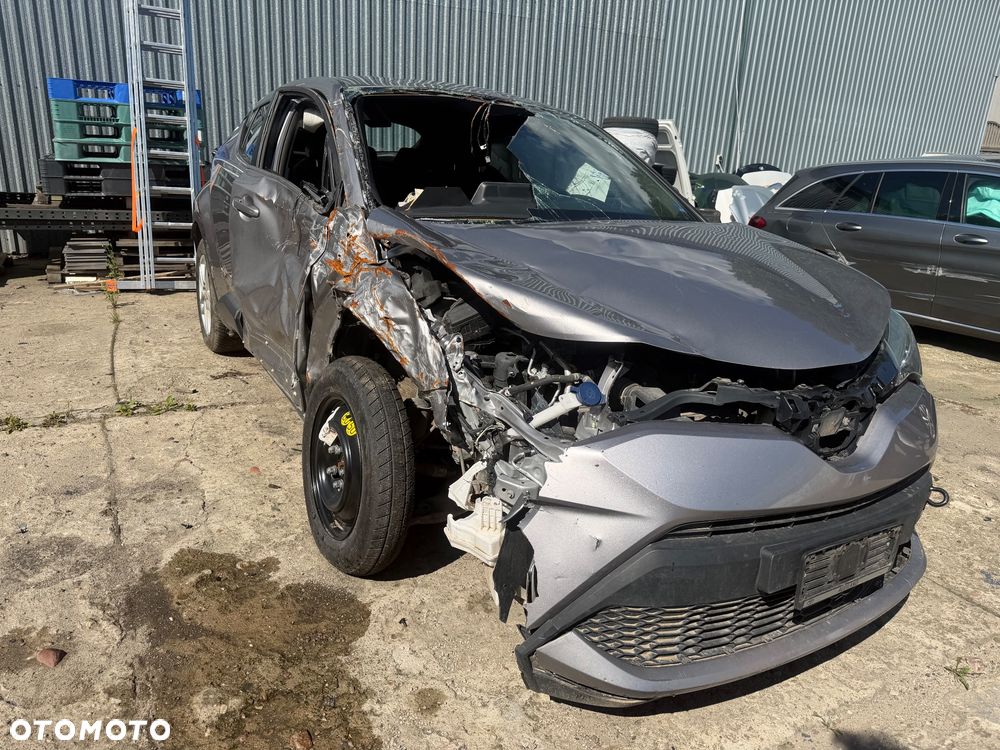Toyota C-HR - 9