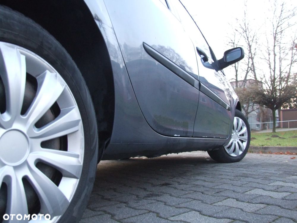 Renault Clio 1.5 dCi Expression - 9