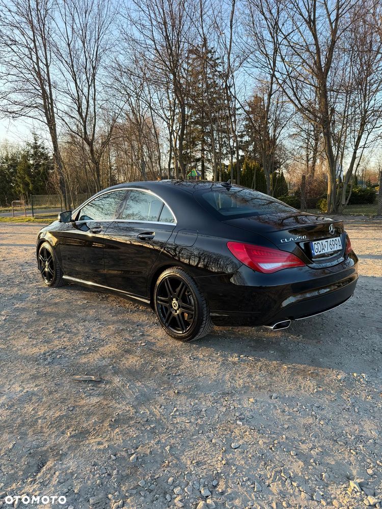 Mercedes-Benz CLA 250 4Matic 7G-DCT - 8