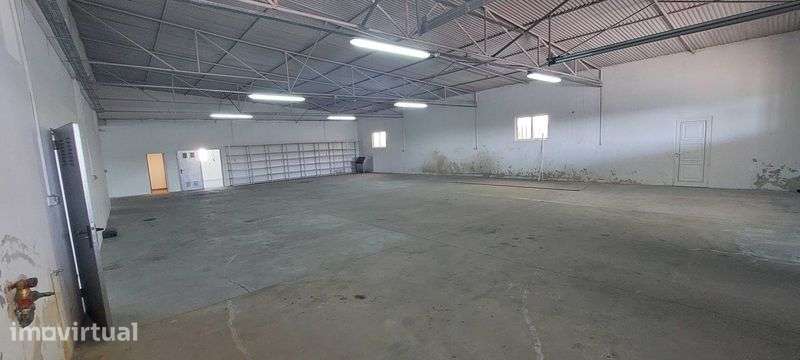 Investidores-Armazém arrendado c/ renda anual 28.870 € - Grande imagem: 3/10