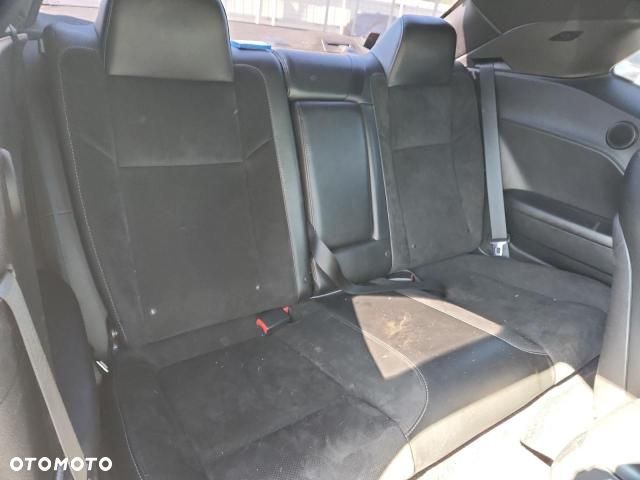 Dodge Challenger - 14