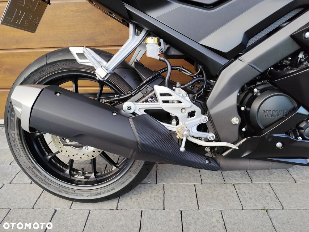 Yamaha YZF - 13