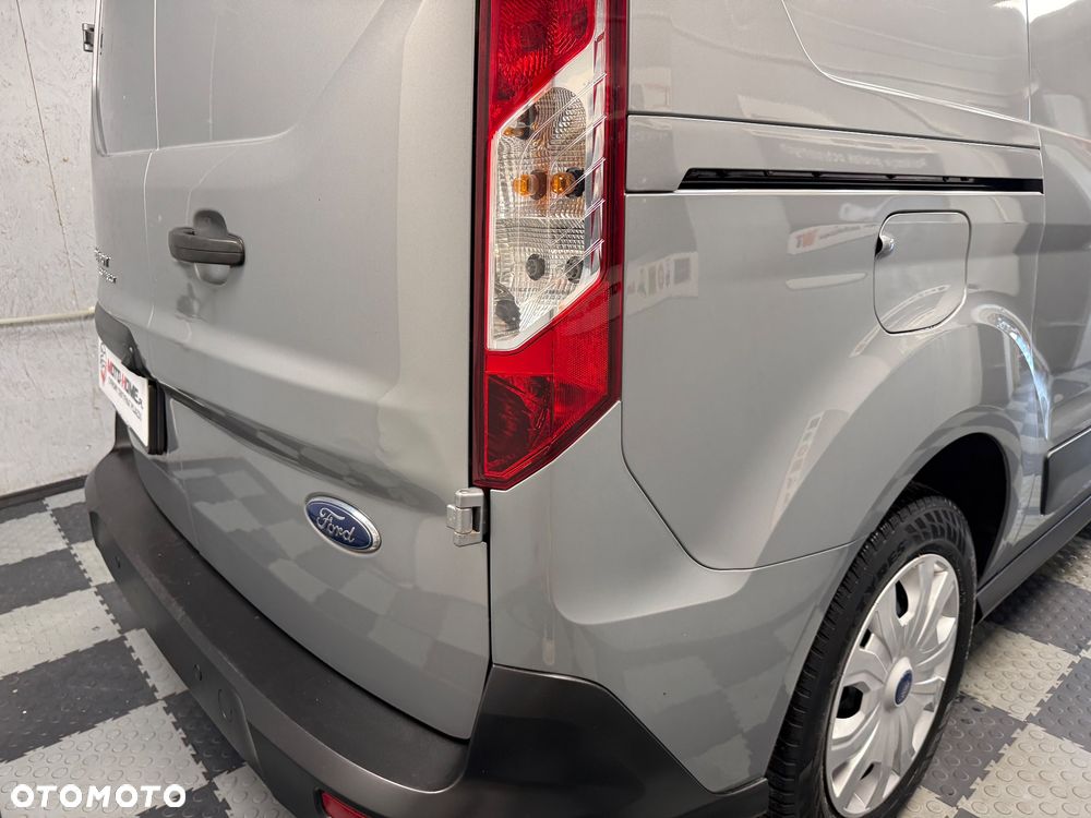 Ford Transit Connect - 27