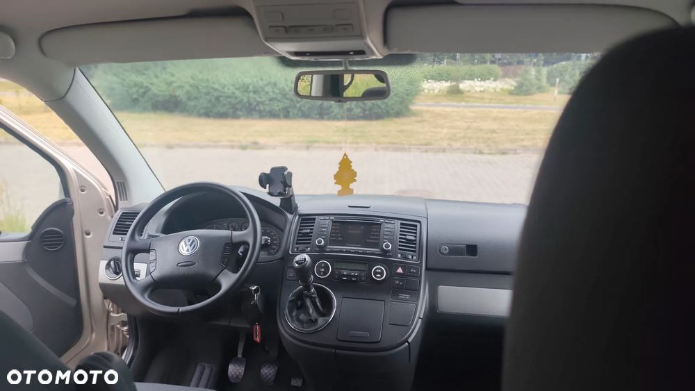 Volkswagen Multivan L1 Highline - 24
