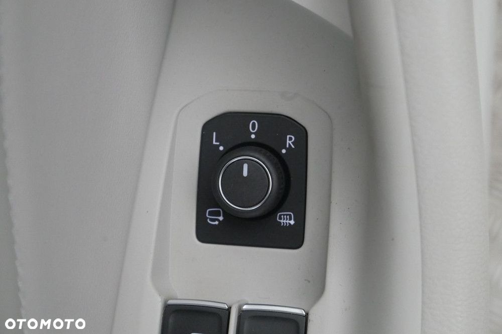 Volkswagen Passat Variant - 31