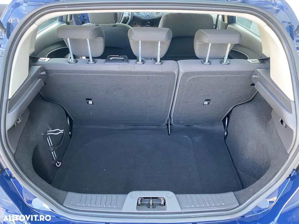 Ford Fiesta - 11