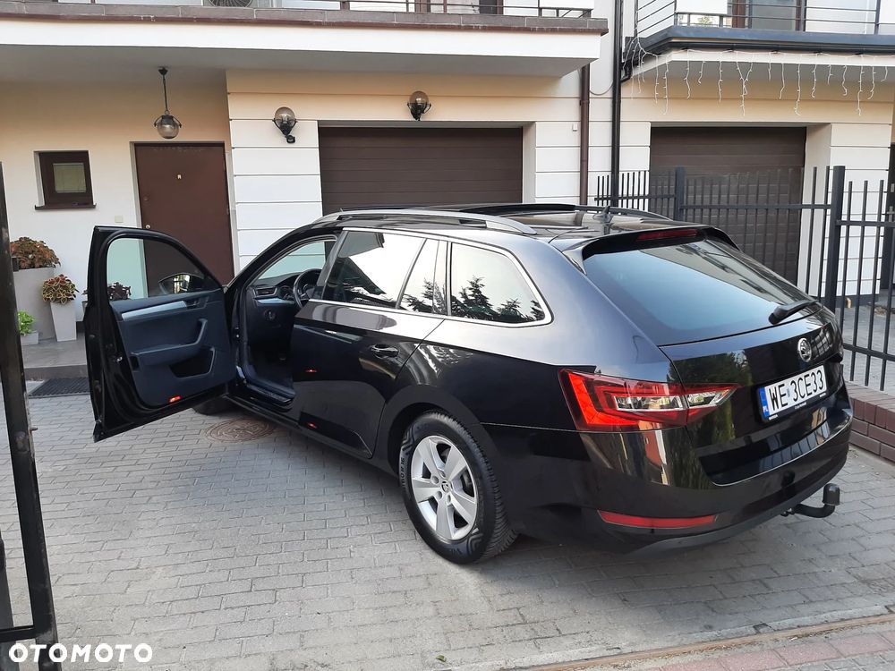 Skoda Superb 1.6 TDI Ambition - 2