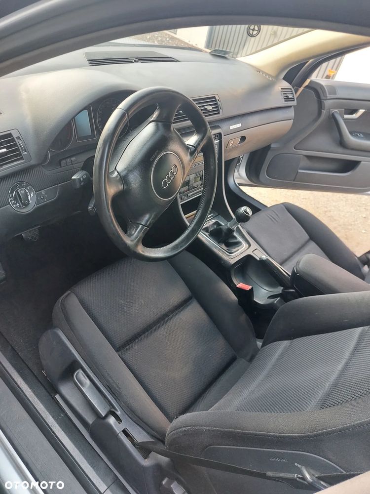 Audi A4 Avant 1.8 T quattro - 6