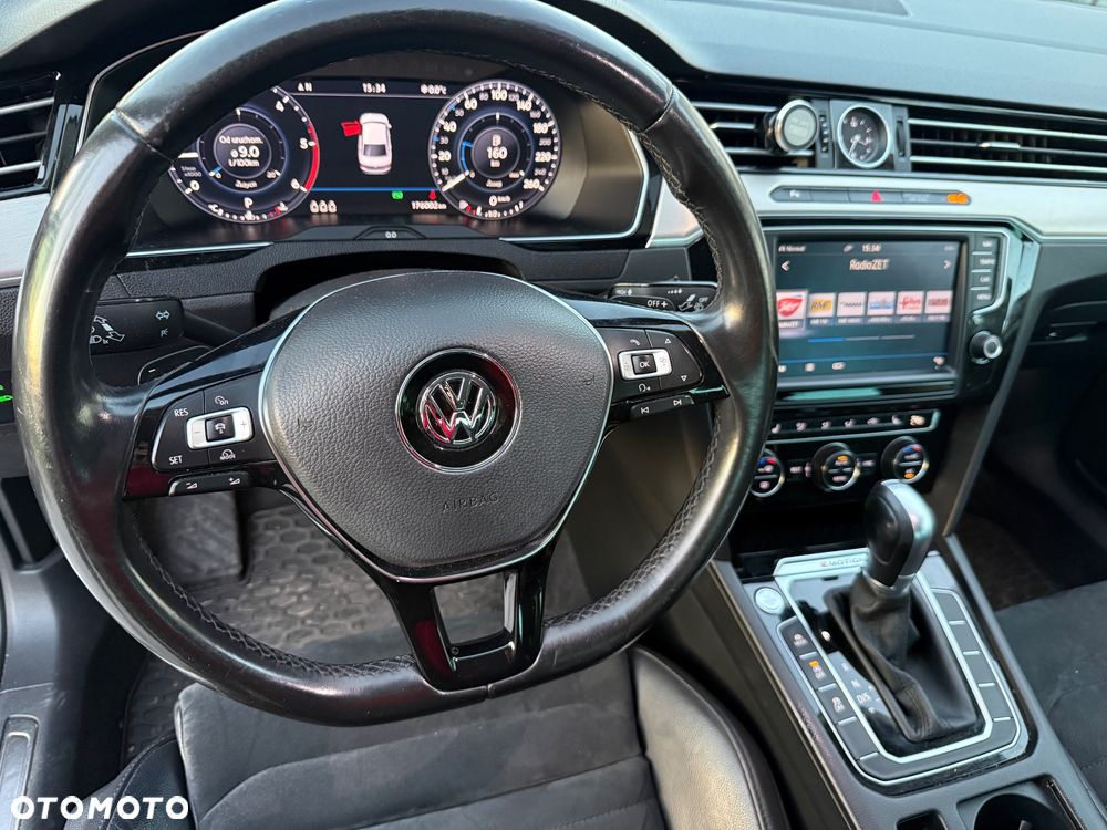 Volkswagen Passat 2.0 TDI BMT 4Mot Highline DSG - 20