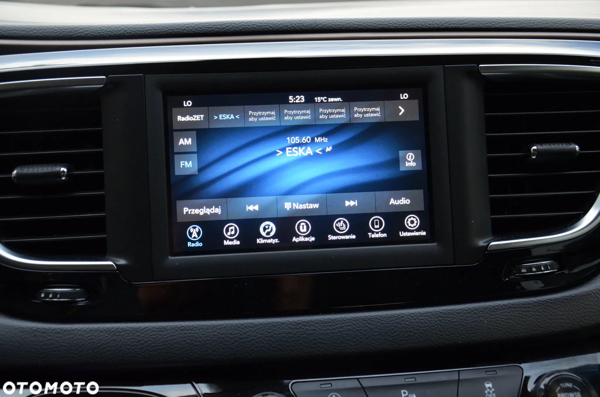 Chrysler Pacifica - 24