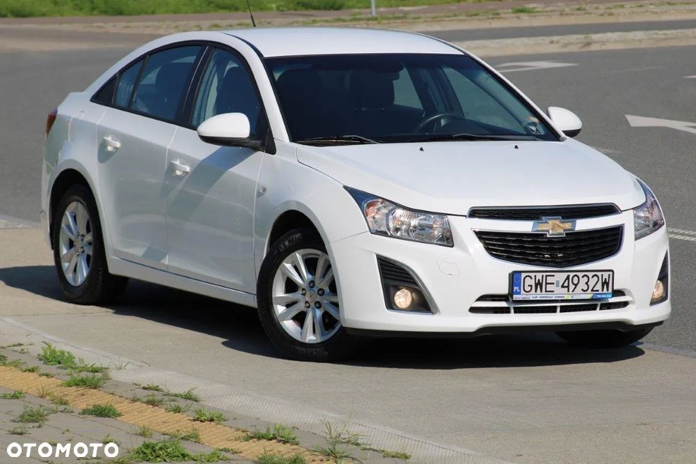 Chevrolet Cruze 1.8 LT - 34