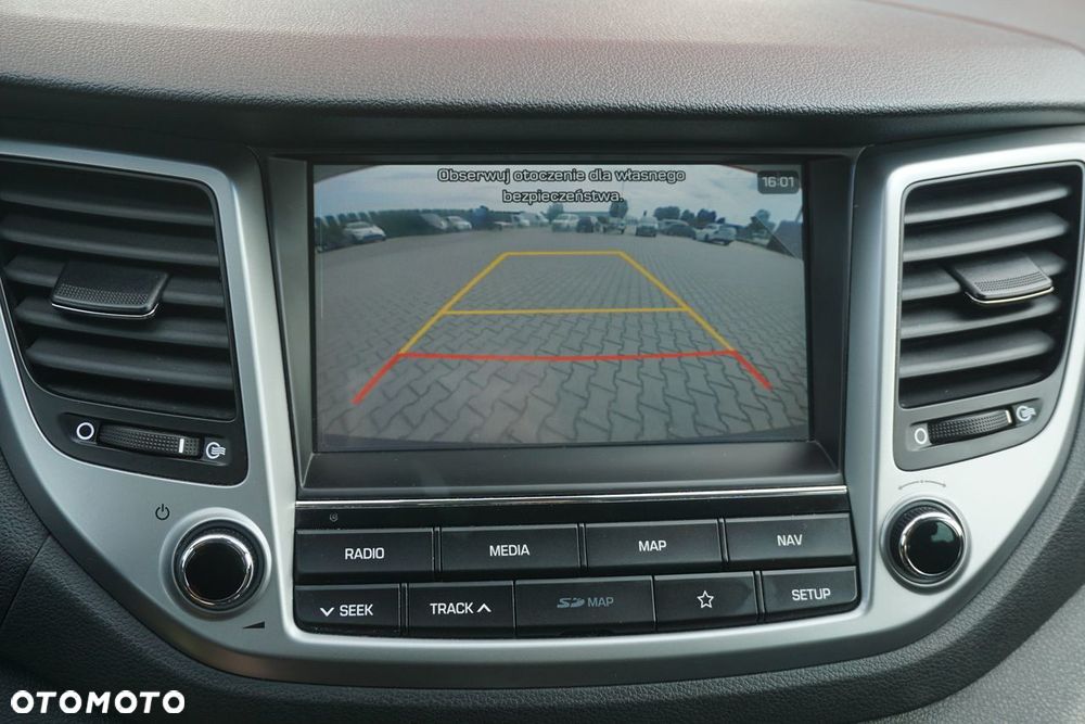 Hyundai Tucson 1.7 CRDI BlueDrive Comfort 2WD - 10