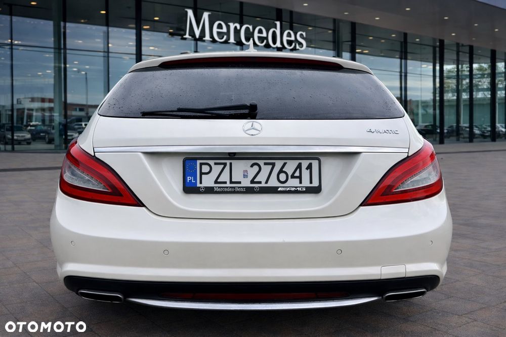 Mercedes-Benz CLS 500 BlueEffICIENCY - 9