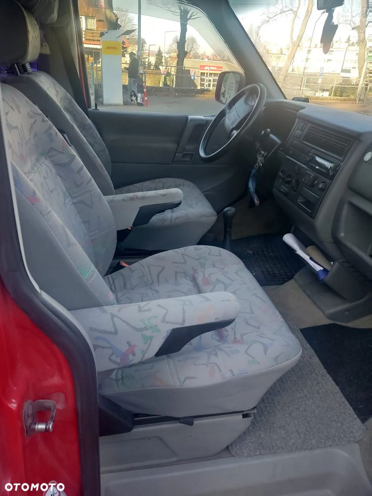 Volkswagen Multivan - 4