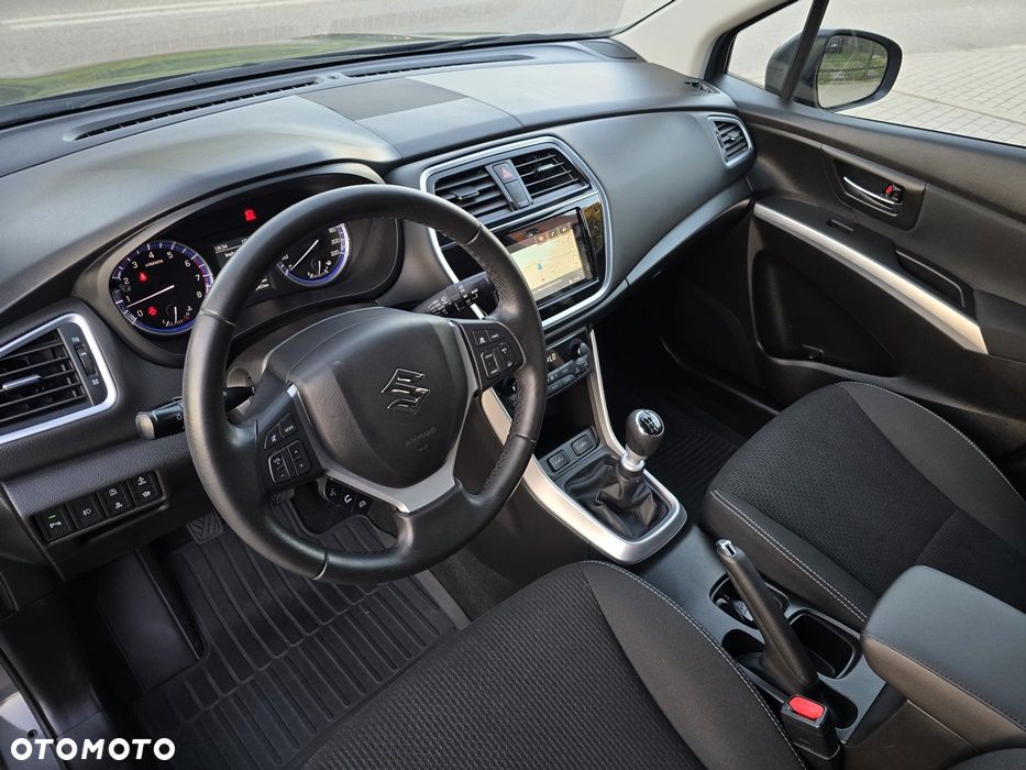 Suzuki SX4 S-Cross 1.4 T Premium - 26