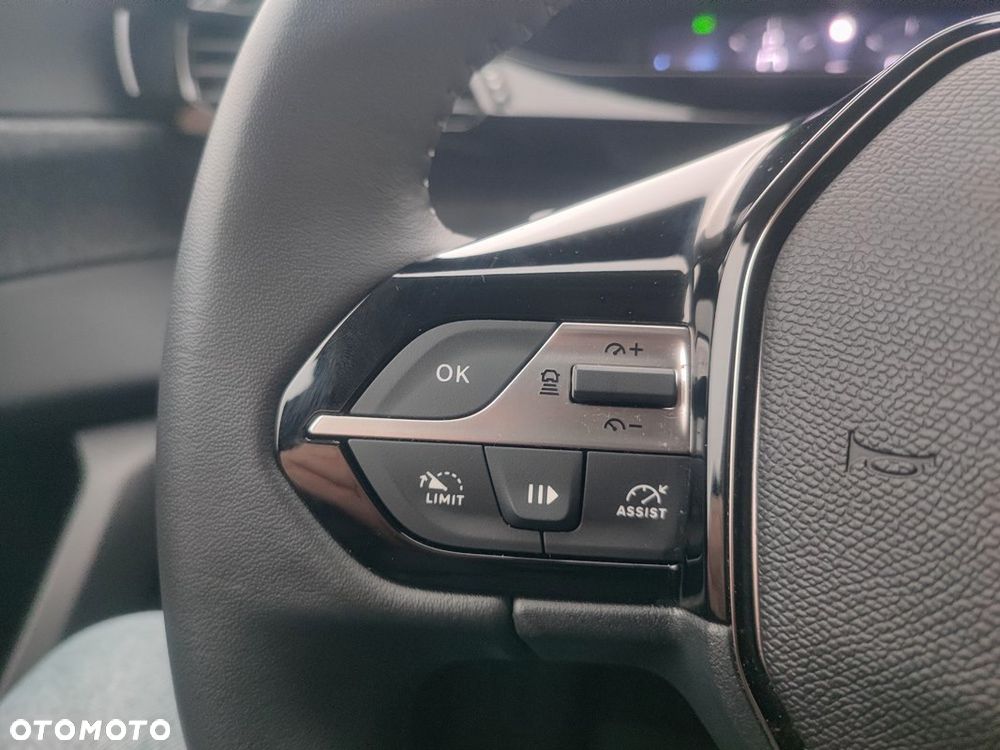 Peugeot 408 1.2 PureTech Allure Pack S&S EAT8 - 34