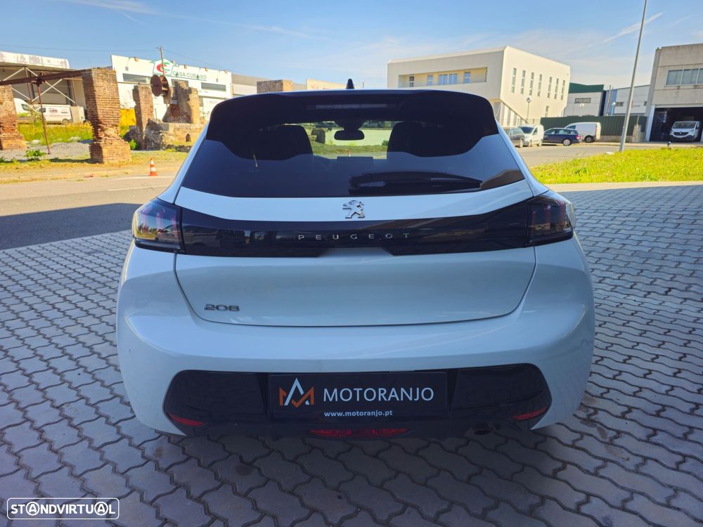 Peugeot 208 1.2 PureTech Allure EAT8 - 7