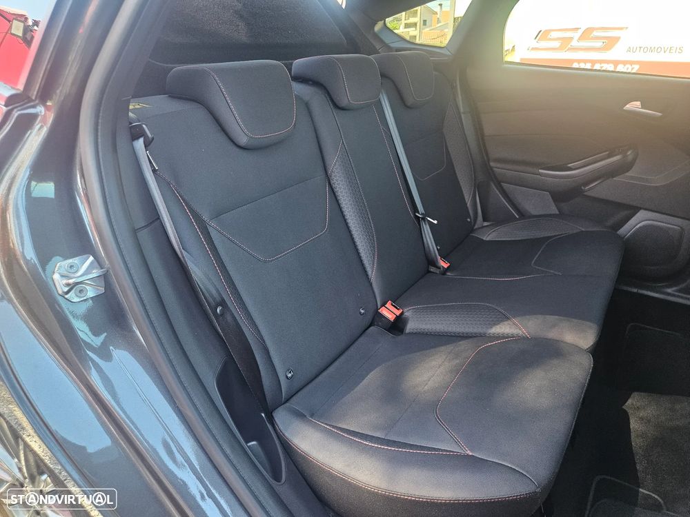 Ford Focus 1.0 EcoBoost ST-Line - 15