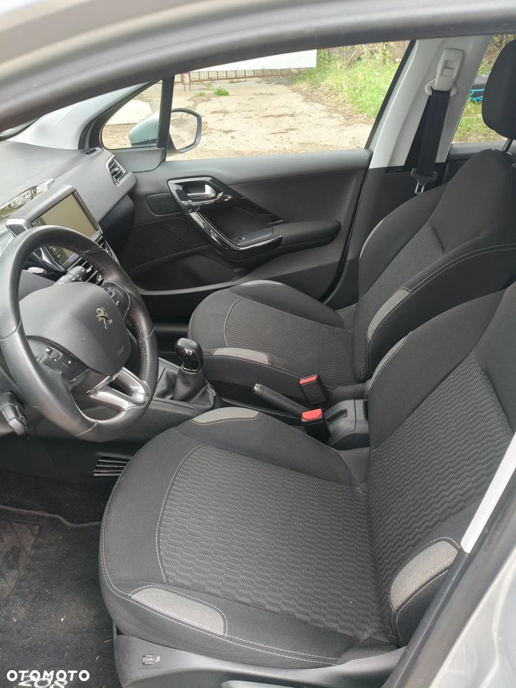 Peugeot 208 Blue-HDi 100 Stop&Start Active - 6