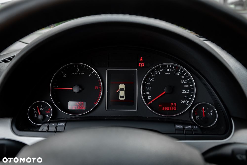 Audi A4 Avant 2.0 TDI - 28