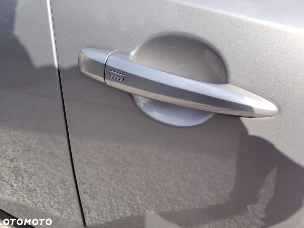 Nissan Qashqai 1.3 DIG-T MHEV N-Connecta Xtronic - 39