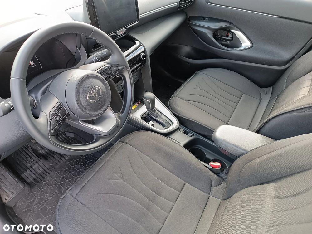 Toyota Yaris Cross - 13